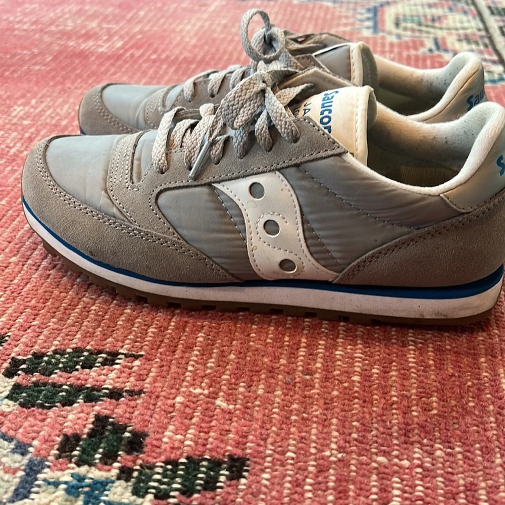 Saucony Beige Gray and White Women's Athletic Sneakers